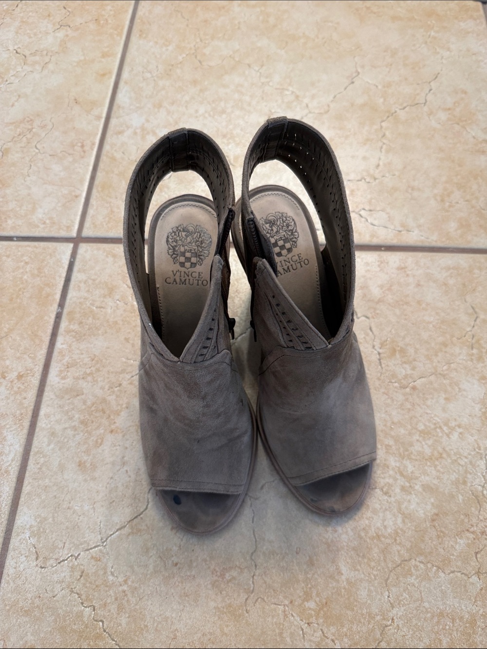 Vince Camuto Taupe Gray Suede Peep-Toe Slingback Mules